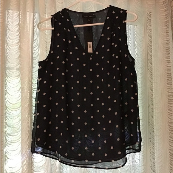 Banana Republic Tops - NWT  🎉 BANANA REPUBLIC 2 LAYER SLEEVELESS